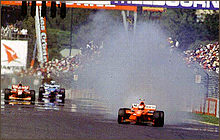 6-й круг. Взрыв двигателя на Ferrari Михаэля Шумахера.