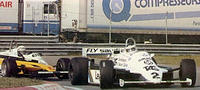 Ален Прост на Renault преследует Карлоса Рейтеманна на Williams